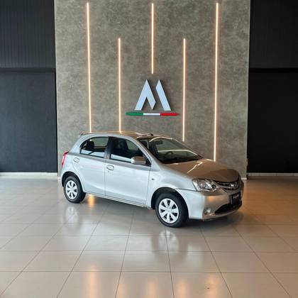 TOYOTA ETIOS 1.3 XS 16V FLEX 4P MANUAL TOYOTA ETIOS 1.3 XS 16V FLEX 4P MANUAL